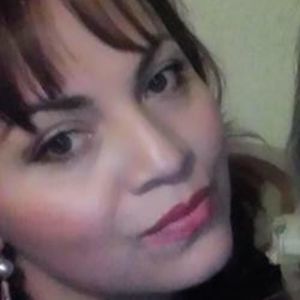 Meet your Posher, Iris